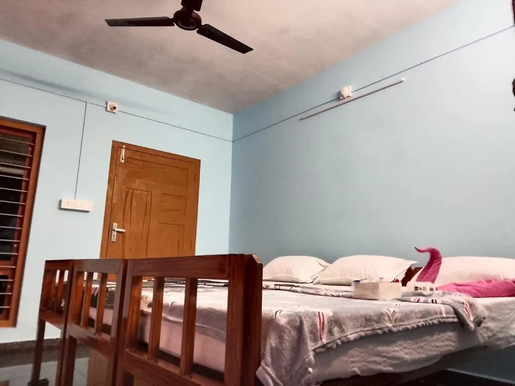 Kathoo'S Lakeview Homestay Alappuzha